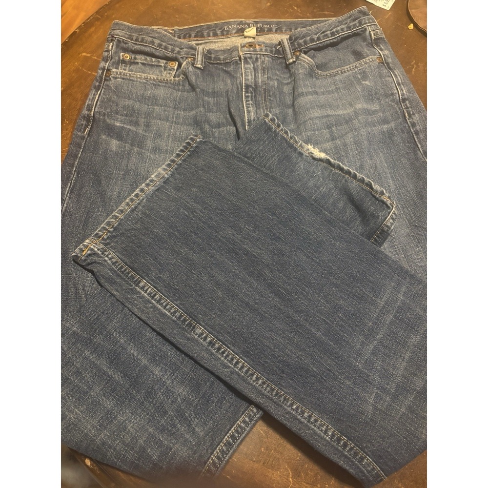 Banana Republic Men's Denim Jeans Medium Wash Straight Leg Distressed 34x32